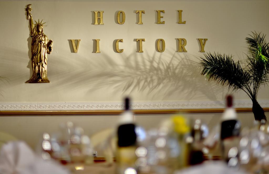 Hotel Victory Pristina Exterior foto
